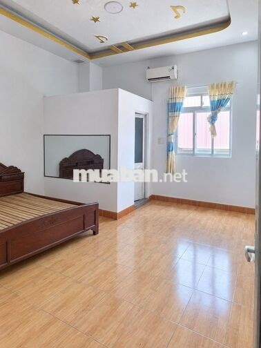 Khách sạn 10 Phòng ngay ngã 6 An Phú 25 - 30m2/phòng thuê 15tr/tháng