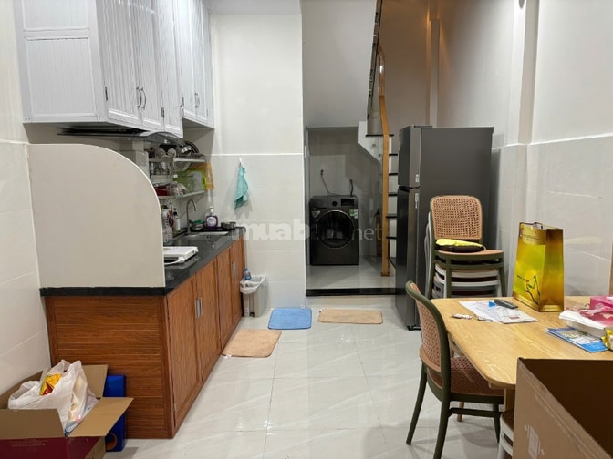 Cho thuê dài hạn nhà riêng 10/15 Nguyễn Đình Chiểu, Đa Kao, Quận 1