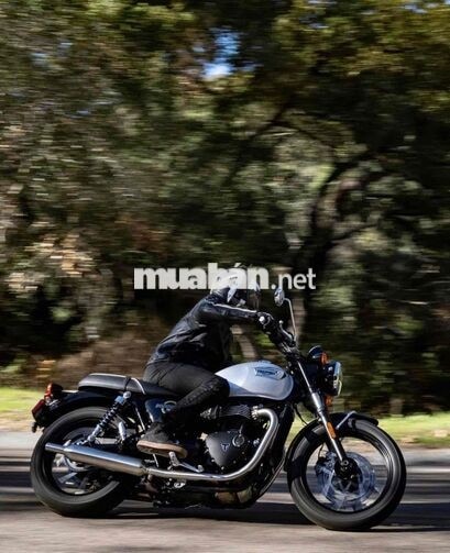 Triumph Bonneville T100 2027 900cc Đỏ đen