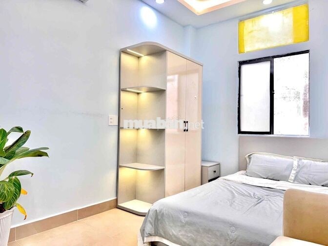Cho thuê căn hộ full nội thất, cửa sổ thoáng, thang máy – Bình Thạnh