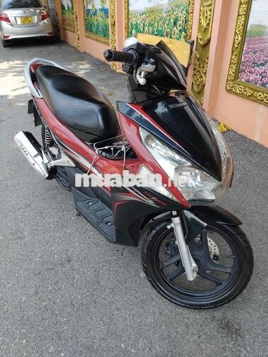 xe airblade còn mới toanh.xe chính hãng honda