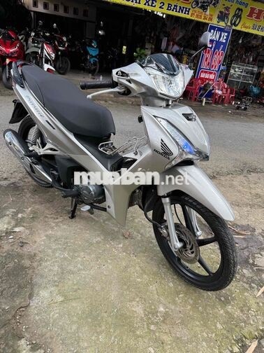 Honda Future 125 FI màu Bạc