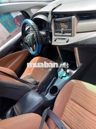 TOYOTA INNOVA 2.0G 7 CHỖ NÂU