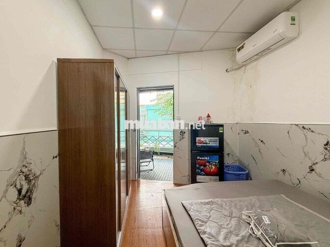 CHÍNH CHỦ CHO THUÊ STUDIO BAN CÔNG TÁCH BẾP GIÁ SIU RẺ