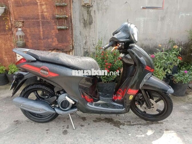 Yamaha Janus 2017 màu đen