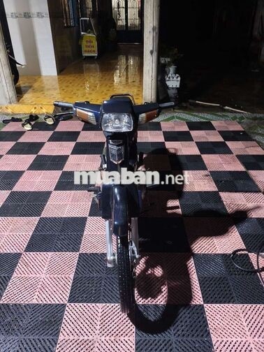 Honda Dream 100cc màu Đen