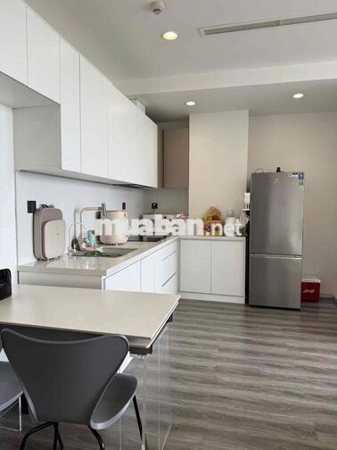 CHO THUÊ CHUNG CƯ VINHOME CENTRAL PARK - VIEW NGẮM PHÁO BÔNG