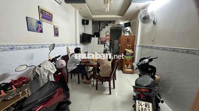 cần bán nhà đường Phan Văn Trị