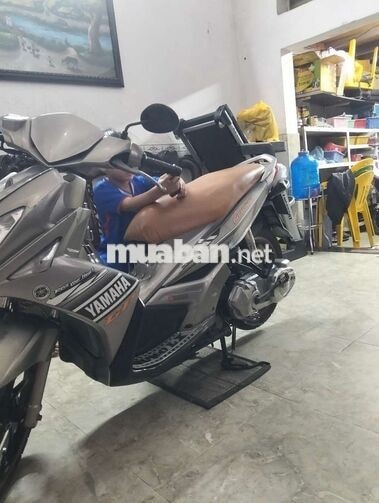 Yamaha Nouvo LX màu xám
