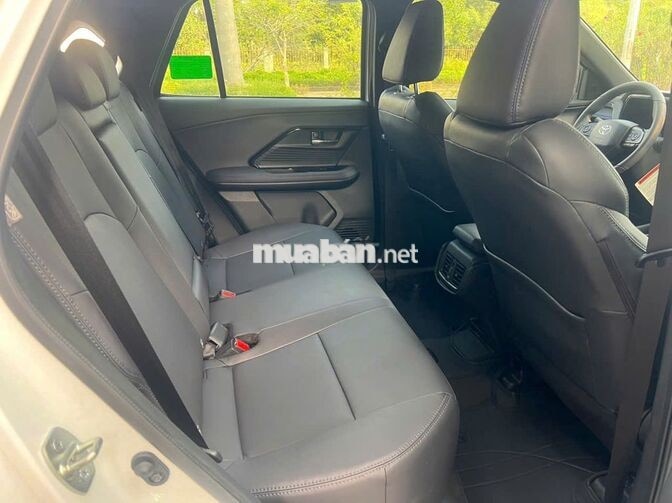 Toyota Yaris Cross 2025 1.5 D-CVT 13.000 km