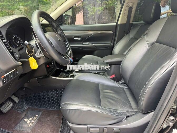 Mitsubishi Outlander 2021 Premium 2.0 93711km