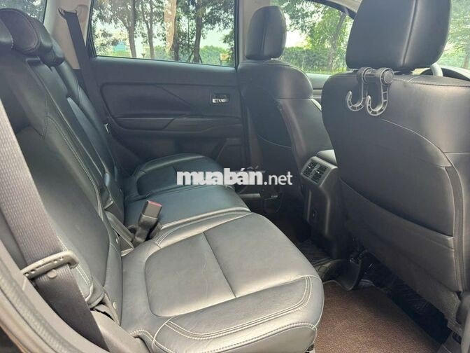Mitsubishi Outlander 2021 Premium 2.0 93711km