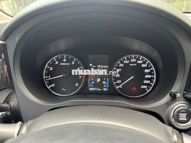 Mitsubishi Outlander 2021 Premium 2.0 93711km