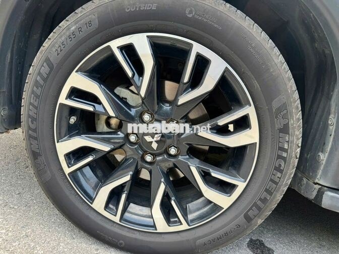 Mitsubishi Outlander 2021 Premium 2.0 93711km