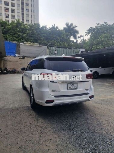 KIA SEDONA 2019 FULL TRẮNG 7 CHỖ
