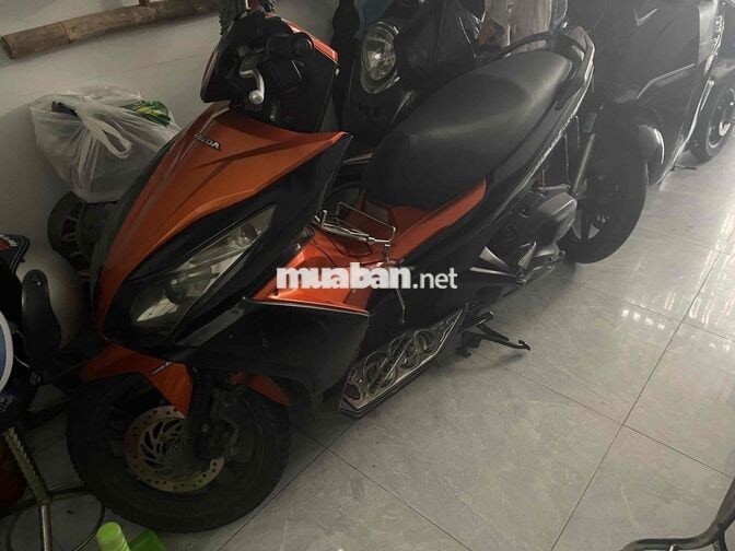 Honda Air Blade cam đen