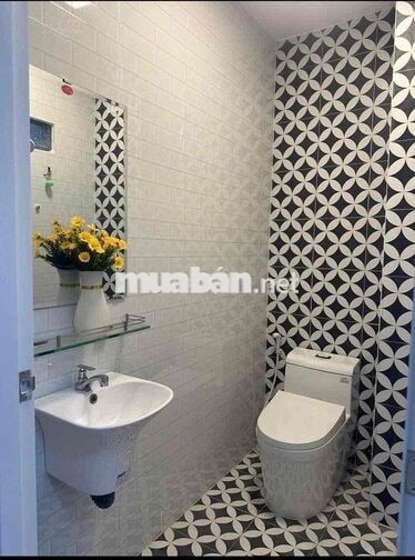 Cho thuê nhà DT 3m5x15 , 2 lầu 3 phòng 3wc DC 1183/ P5 Q8