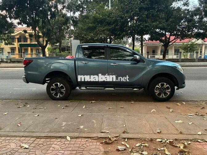 Xe bán tải Mazda BT-50 Số tự động