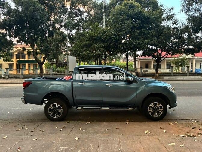 Xe bán tải Mazda BT-50 Số tự động