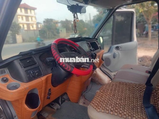 cần bán TRANSIT van 6 chỗ . xe đẹp lắm