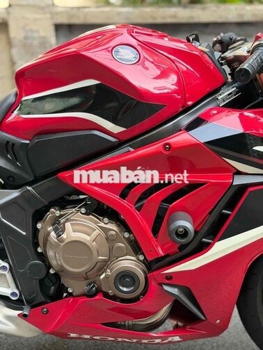 Honda CBR650R 8000 km màu Đỏ