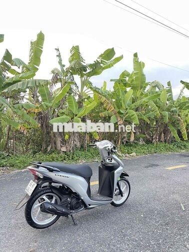 Honda Vision 2020 màu Bạc đen