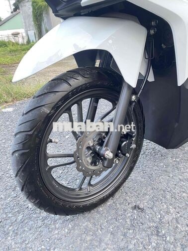 Honda Vario 125 màu Trắng