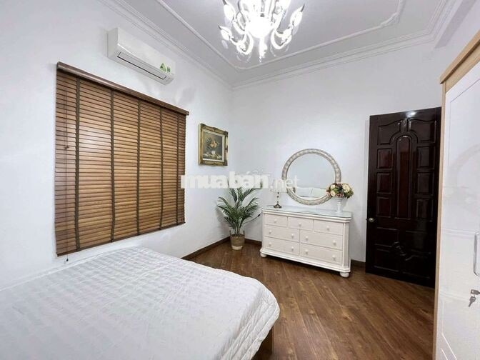 Cho thuê biệt thự sân vườn 5PN full nội thất hiện đại