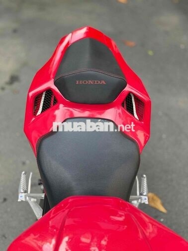 Honda CBR650R 8000 km màu Đỏ