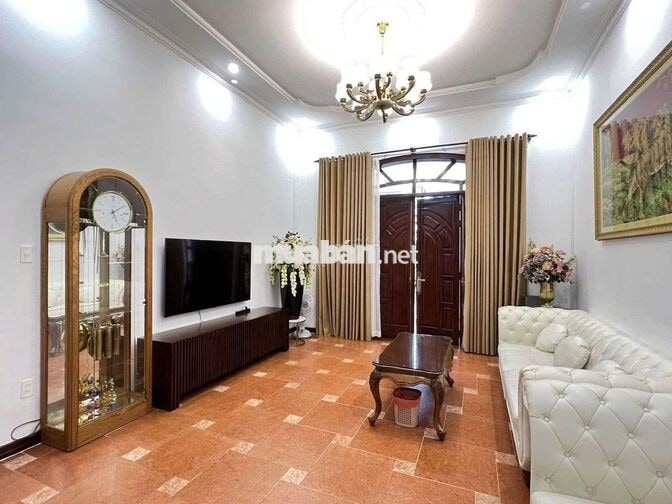 Cho thuê biệt thự sân vườn 5PN full nội thất hiện đại