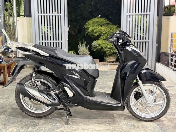 Honda SH 2022 9000 km màu Đen trùm mền siêu keng