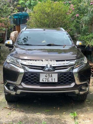Mitsubishi Pajero Sport 2018 Nâu 7 chỗ, bao check