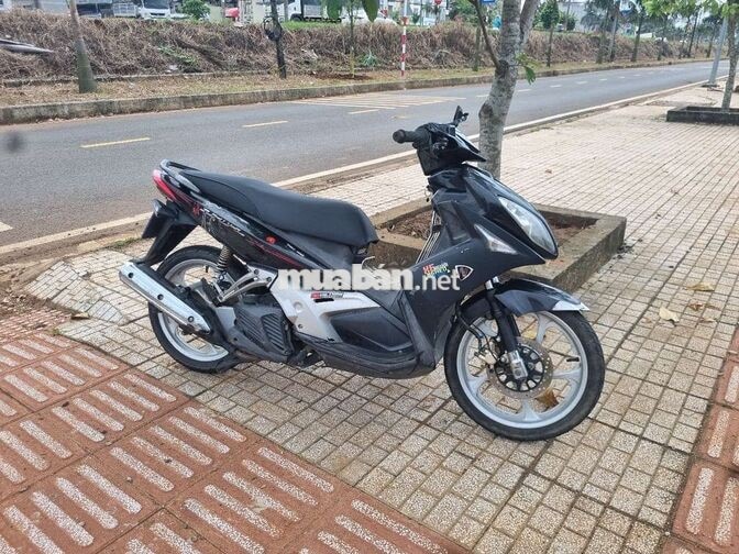 Yamaha Nouvo 4 màu Đen