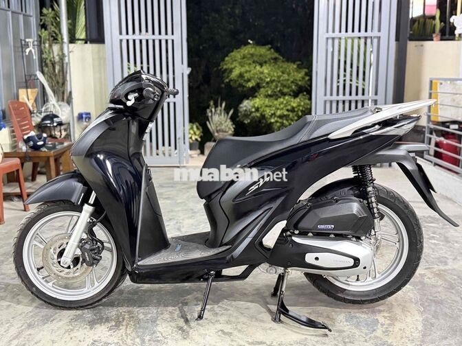 Honda SH 2022 9000 km màu Đen trùm mền siêu keng