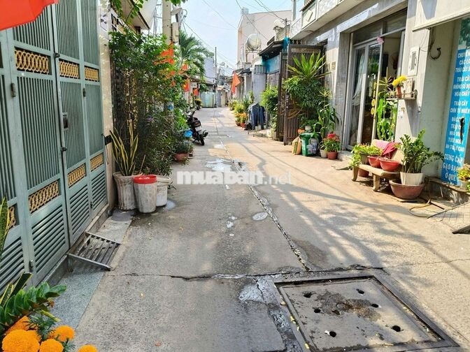 Cho thuê nhà nguyên căn đs4, Bình hưng hòa B hxh thông 1pn 1wc 5tr
