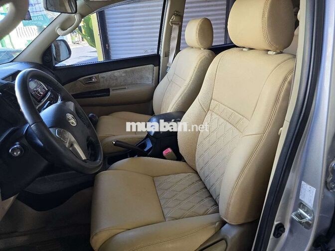 Toyota Fortuner 2016 Bạc 7 chỗ 134.555 km