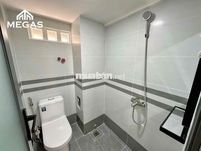 CĂN HỘ CAO CẤP - FULL NỘI THẤT - BAN CÔNG RIÊNG - NGAY PHAN VĂN HỚN