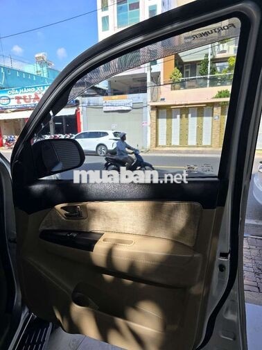Toyota Fortuner 2016 Bạc 7 chỗ 134.555 km