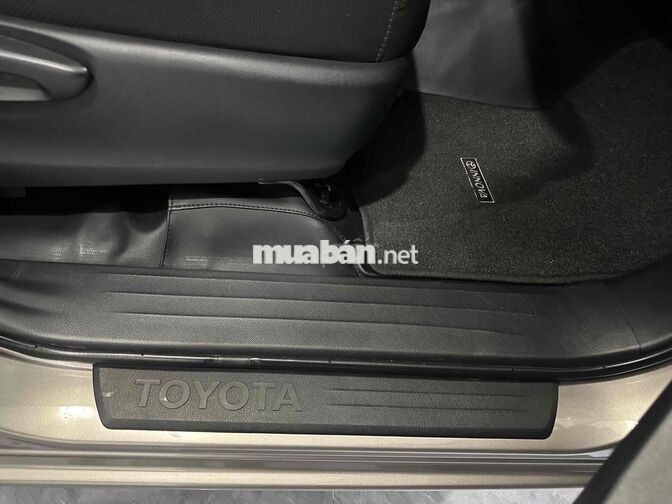Toyota Innova 2023 G 28.200 km