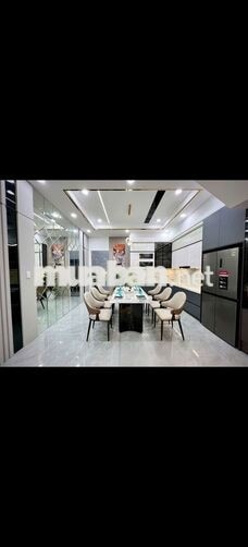 Nhà 1 trệt 2 lầu mặt tiền hẻm 453 lê hồng phong kinh doanh.mở Spa