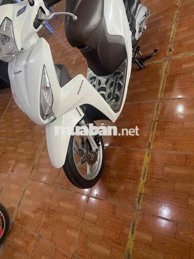 Honda Vision 2015 màu trắng