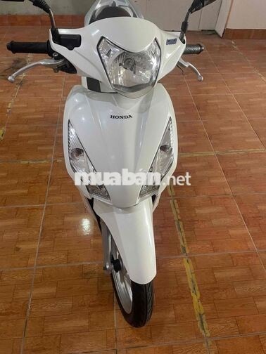 Honda Vision 2015 màu trắng