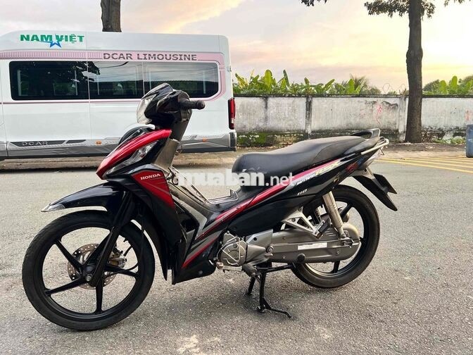 Honda Wave RSX 110cc màu Đen đỏ