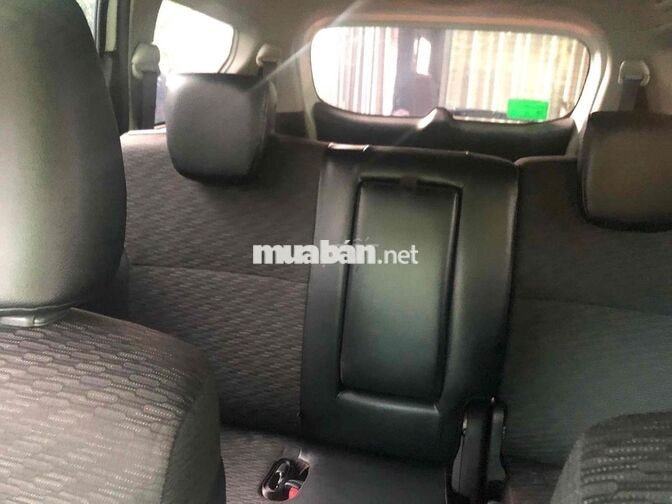 Suzuki XL7 2025 Tự động 82000 km Đen trắng