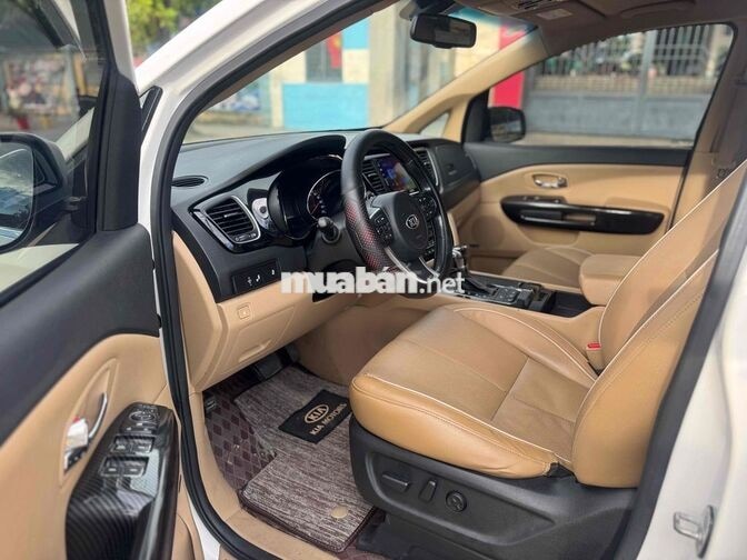 Kia Sedona 2017 2.2L DATH 156.000 km Trắng