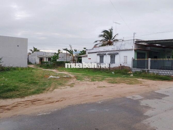 ĐẤT MẶT TIỀN, KDC hiện hữu, Phủ hồng full