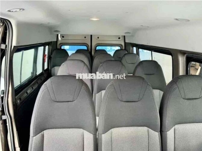 Ford Transit 16 chỗ Dầu Số sàn Đen