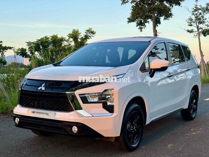 Mitsubishi Xpander 2026 AT . Đi 2,5 vạn . Trắng