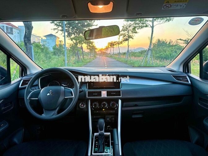 Mitsubishi Xpander 2026 AT . Đi 2,5 vạn . Trắng