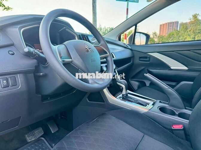 Mitsubishi Xpander 2026 AT . Đi 2,5 vạn . Trắng